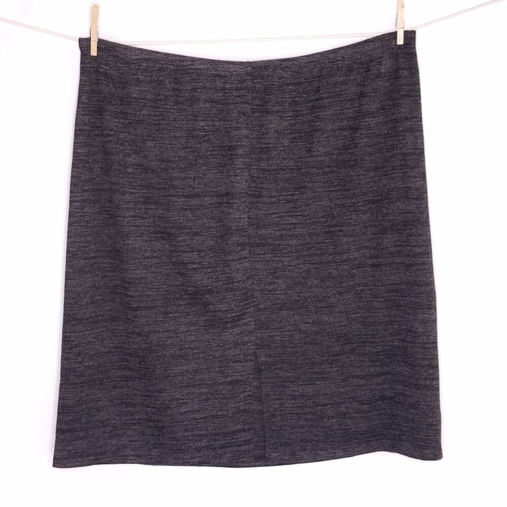 Logo by Lori Goldstein Skirt Size 3X Gray Elastic Waist Stretch Knit Pull On - Picture 2 of 5